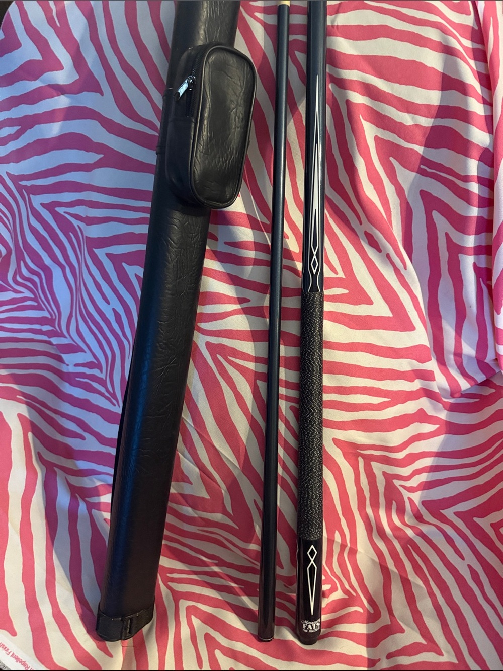 Two-Piece Black Pool Cue with Black Carry Case